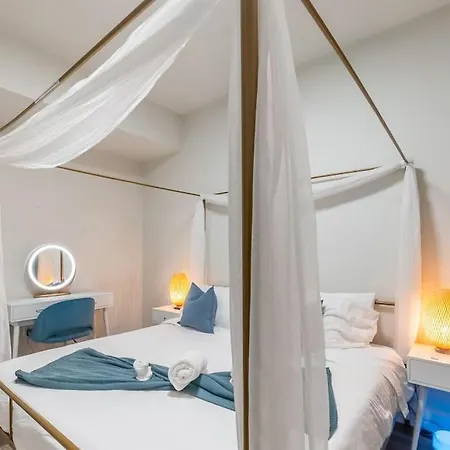 Apartamento Blue Breakaway With Free Parking And Sleeps 9, Book 7 Days, Get 20 Percent Off